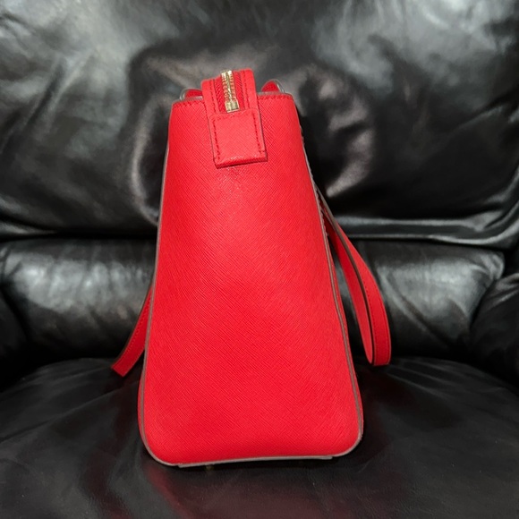 🔥🔥🔥Tory Burch Red Leather Emerson Convertible Zip Tote Shoulder Bag - Picture 7 of 12